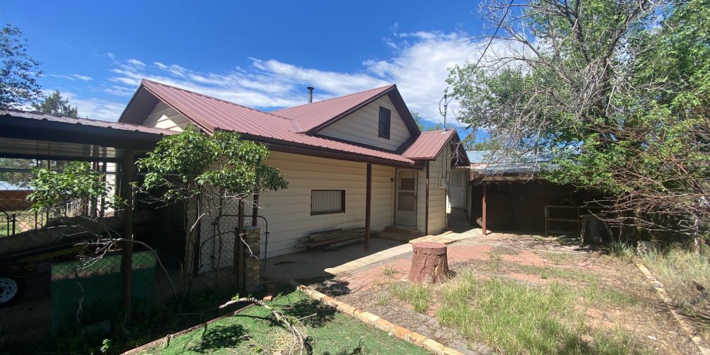 $198,000  241 N Collison Ave, Cimarron NM
